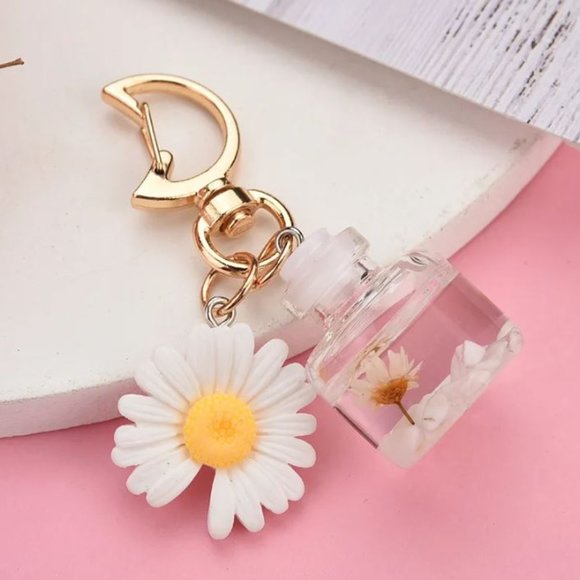 Small White Chrysanthemum Bottle Key Chain - Picture 1 of 2